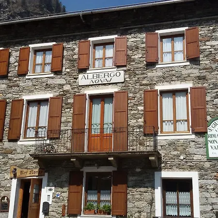 Nonaj Hotel